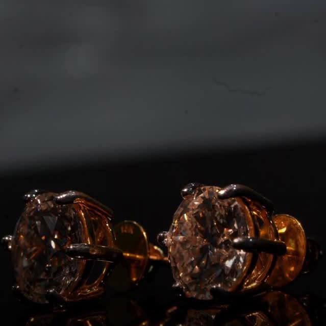 ✨ Not all diamonds are mined…
Watch the real behind‑the‑scenes of how lab‑grown brilliance is made, measured, and set into jewelry you can feel proud to wear. ????????

✅ 100% conflict‑free
✅ Checked by hand for perfection
✅ Same sparkle, less impact

???? Because love should never cost the Earth.
???? Tag someone who deserves to see this!

#LabGrownDiamonds #BehindTheSparkle #EthicalLuxury #SustainableJewelry #ConflictFreeDiamonds #DiamondReels #LuxuryWithPurpose #SparkleSmart #JewelryVideo #ViralReel